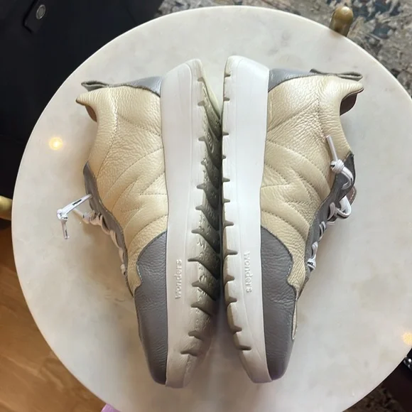 Wonders Tennis Shoes - Picture 4 of 5